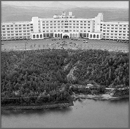 1982年收购正亚集团（现在的韩华酒店&度假村）